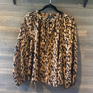 NWT blu pepper medium black and brown color wave peplum sleeve blouse